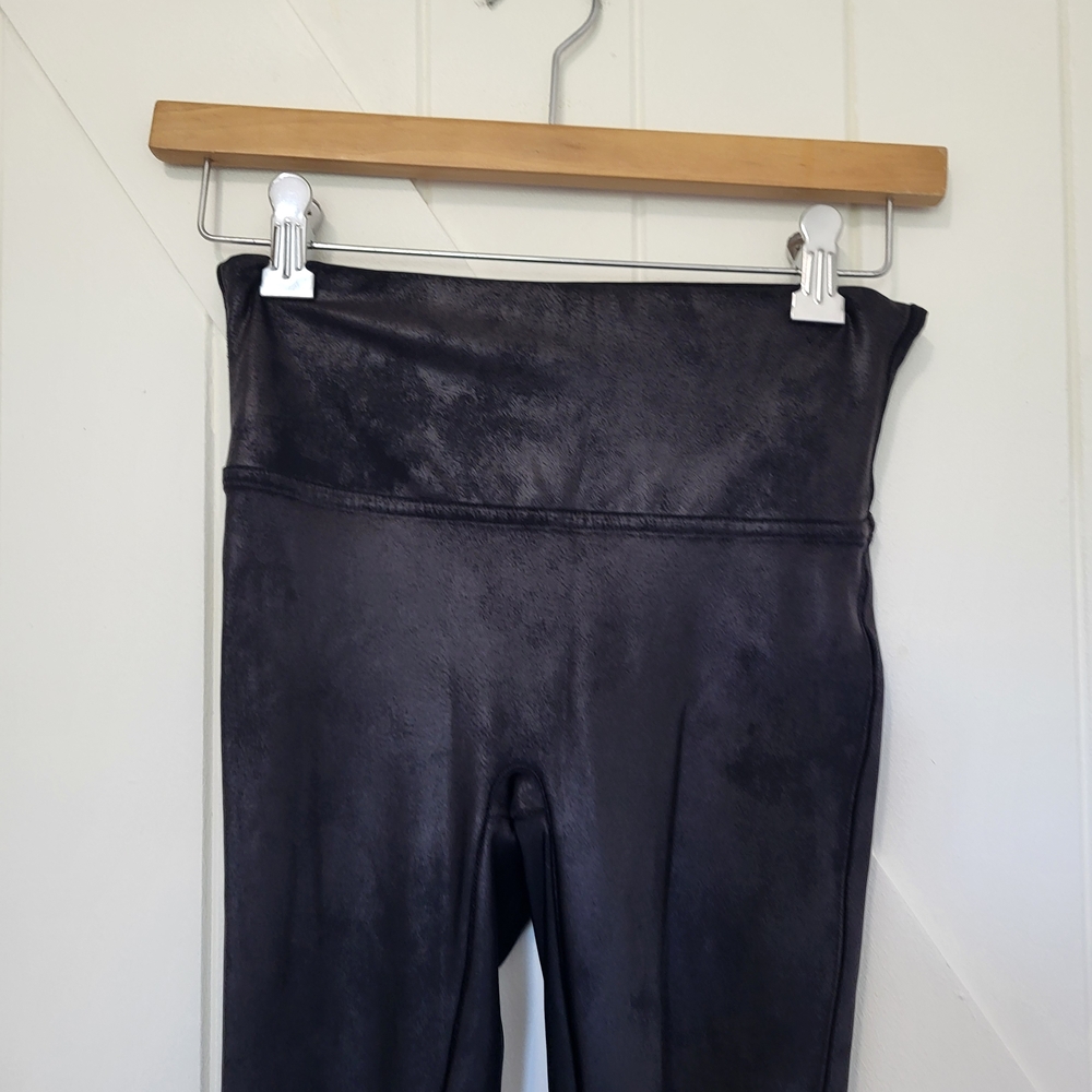 SPANX Black High-Waist Active Leggings Faux Suede Women's Size Small - Picture 2 of 5
